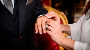 Matrimoni e Covid, Vaia: "Sì, ma con pochi invitati"