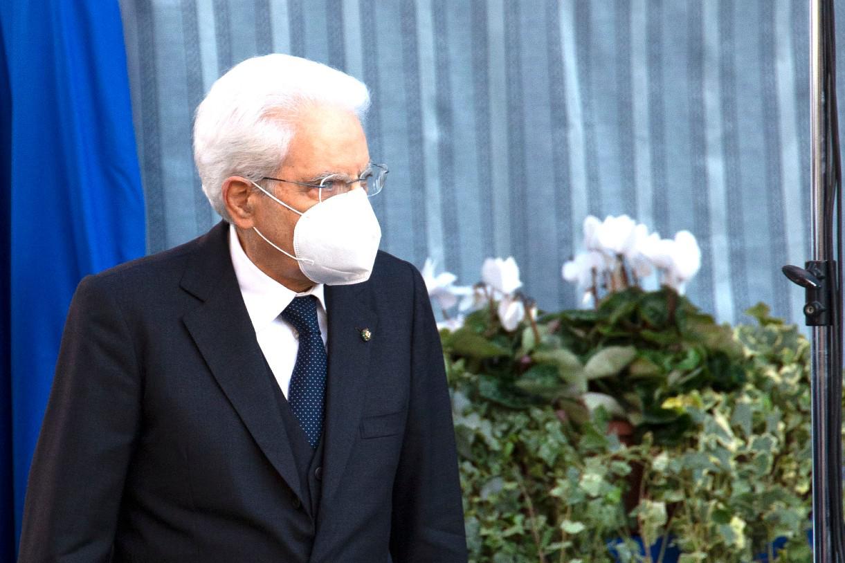 Mattarella cita De Gregori: "La storia siamo noi, nessuno si senta escluso"