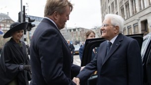 Mattarella: "Ho bisogno di auguri di buon lavoro"
