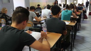 Maturità 2023, parte il toto-tema: Manzoni, Calvino e D’Annunzio in pole