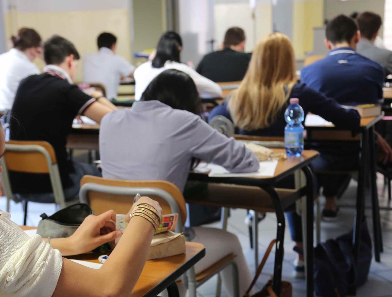 Maturità 2023, per 'toto-tema' studenti scommettono su D’Annunzio e Pirandello