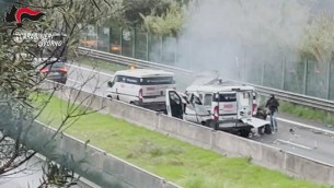 Maxi operazione all'alba, 11 arresti per assalto a portavalori a Livorno - Video