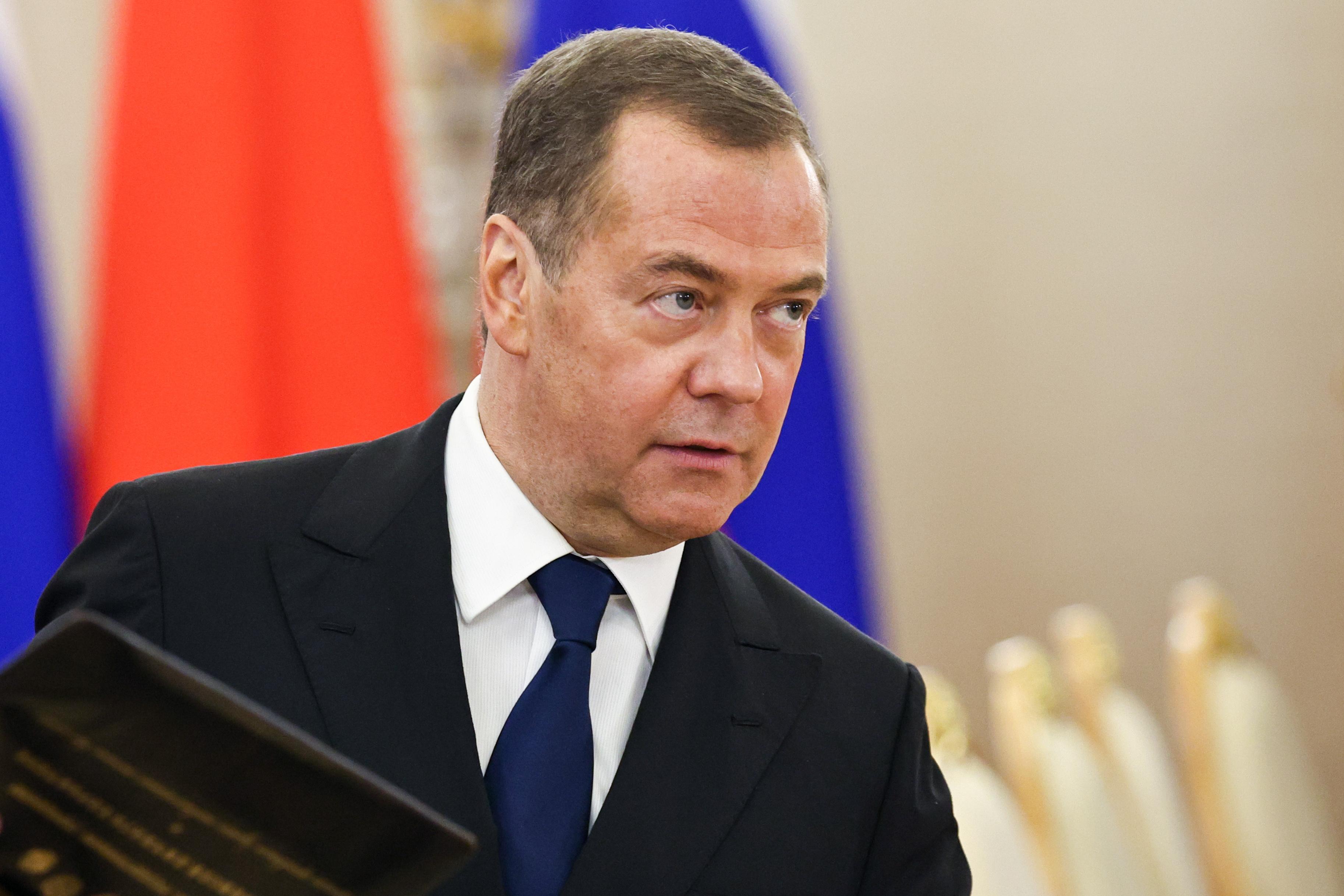 Medvedev minaccia Polonia: "Sparirà in caso guerra Nato-Russia"
