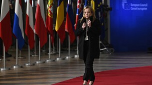 Meloni a Bruxelles: "Serve soluzione su price cap e migranti"