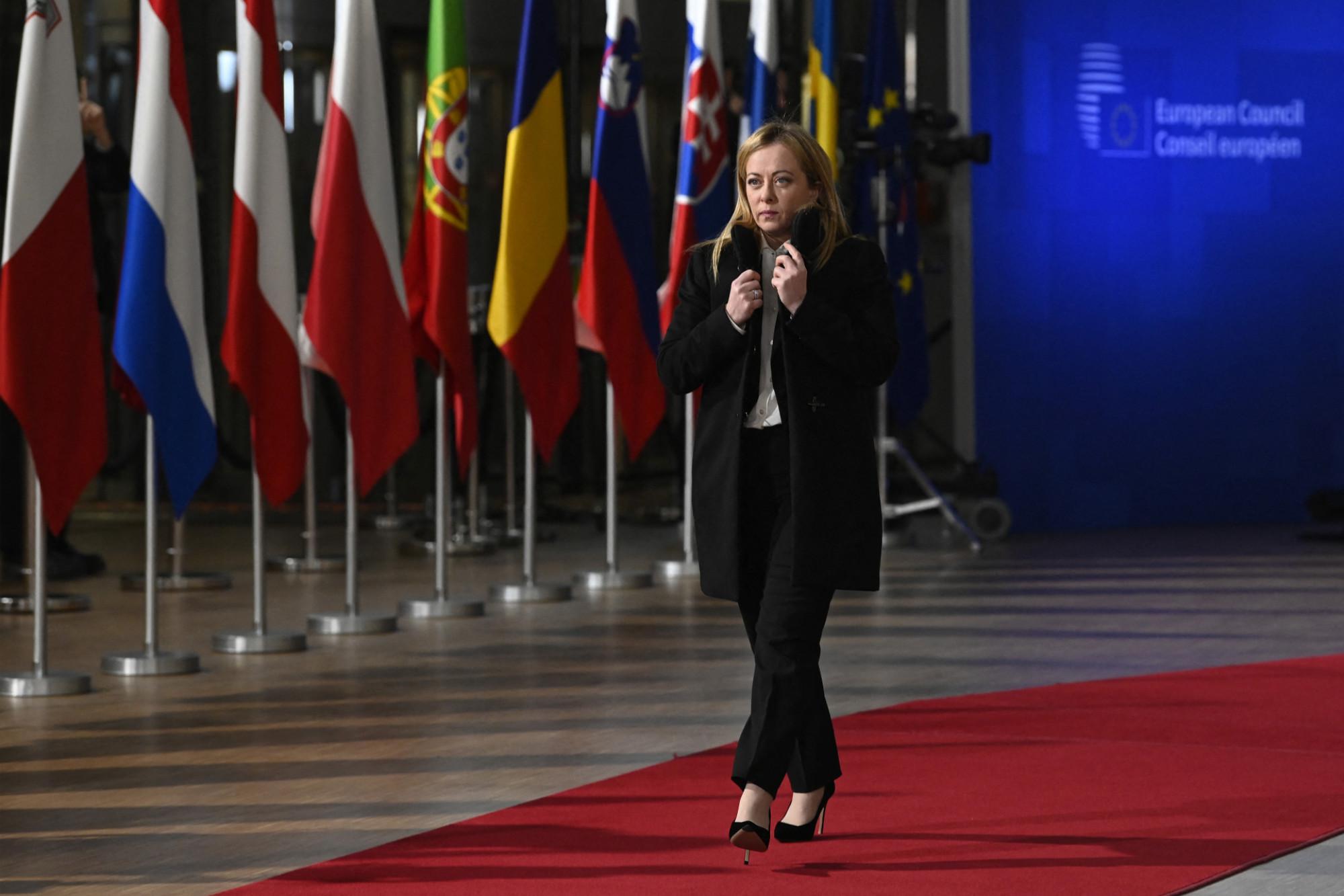 Meloni a Bruxelles: "Serve soluzione su price cap e migranti"