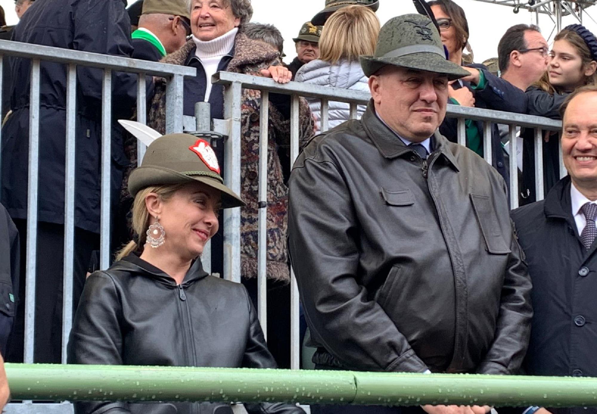 Meloni alla festa degli Alpini: "Sono come famiglia, subito dopo la mamma"