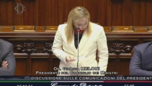 Meloni e la battuta a Bonelli: "Non ho prosciugato io Adige, non sono Mosè" - Video