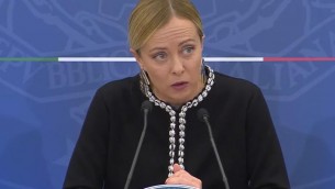 Meloni e telefonata fake: "Governo coerente, consigliere Talò si è dimesso"
