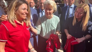 Meloni e von der Leyen a Lampedusa: "Da Ue gesto di responsabilità"