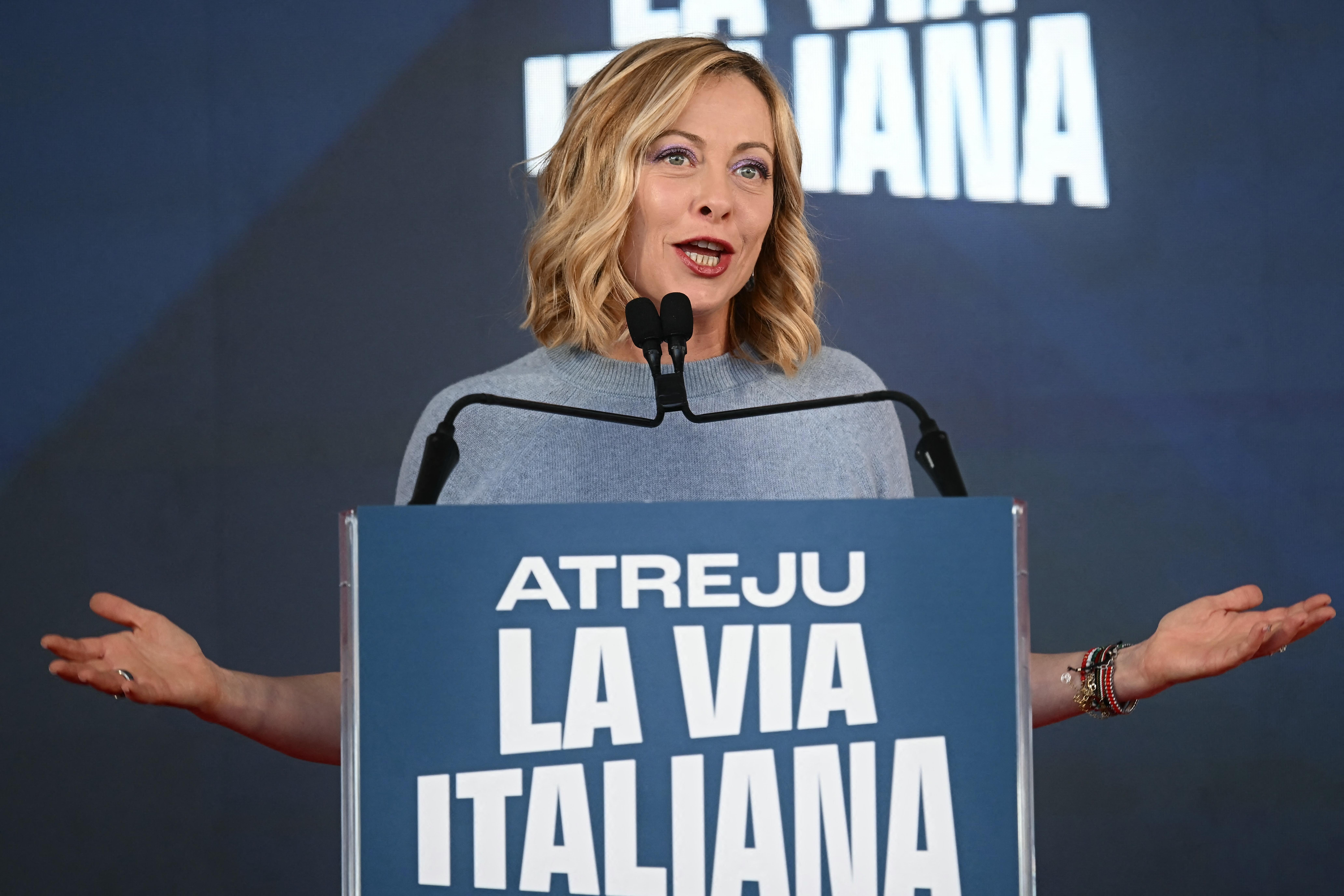 Meloni infiamma Atreju: "Avanti con riforme"