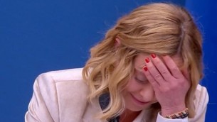 Meloni, la conferenza oggi: 'ancora Musk?', la smorfia e il lapsus