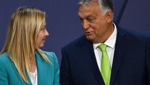 Meloni-Orban, faccia a faccia a Bruxelles
