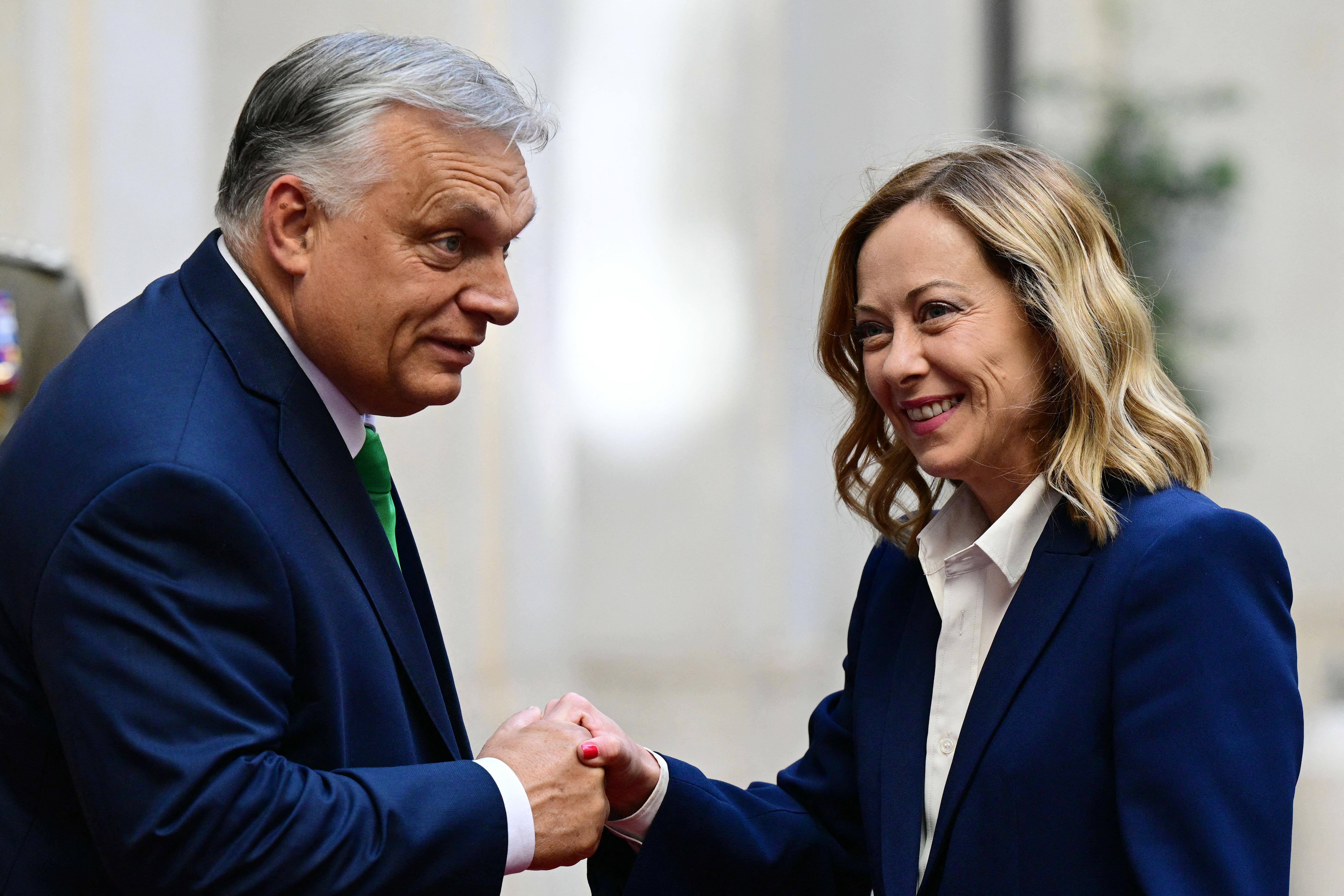 Meloni riceve Orban: "Molti punti in comune, da migranti a lotta alla denatalità"