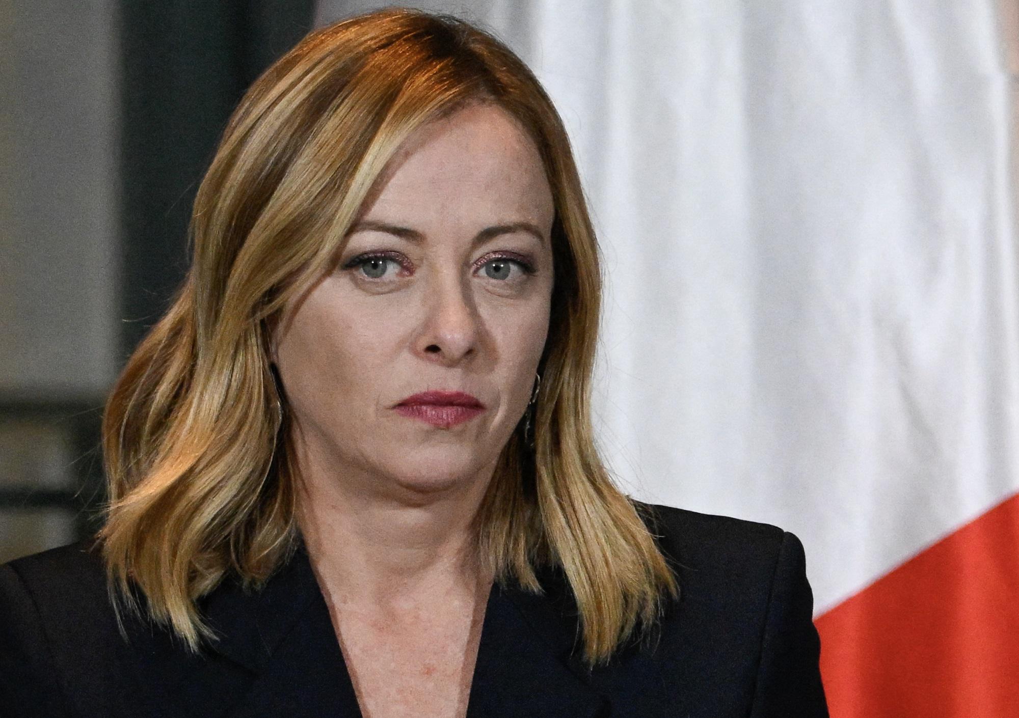 Meloni: "Salario minimo? Sindacati siano coerenti