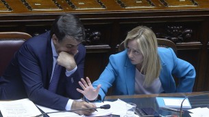 Meloni sceglie Fitto e sigla patto con alleati, scoppia 'giallo' della nota su Kiev corretta