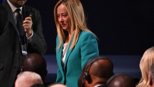 Meloni: "Serve battaglia per difendere valori famiglia e Dio"