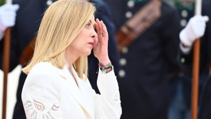 Meloni verso l'incontro con Trump tra dazi, difesa Ue e gas: i nodi da sciogliere