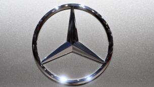 Mercedes richiama 1 milione di auto per possibili problemi freni