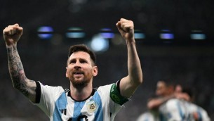 Messi e lo smartphone d'oro a compagni Argentina per Mondiali 2022