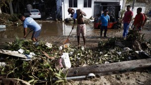 Messico, sale a 48 morti bilancio uragano Otis