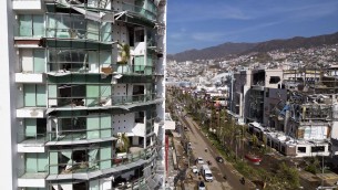 Messico, uragano Otis devasta Acapulco
