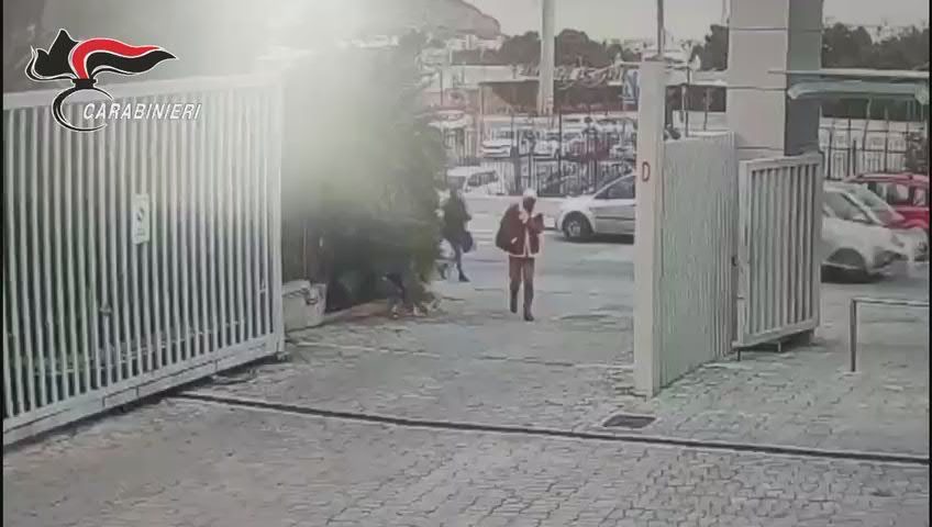 Messina Denaro, l'ingresso in clinica prima dell'arresto - Video