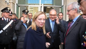 Messina Denaro, Meloni: "Trattativa? Boss andrà al carcere duro"