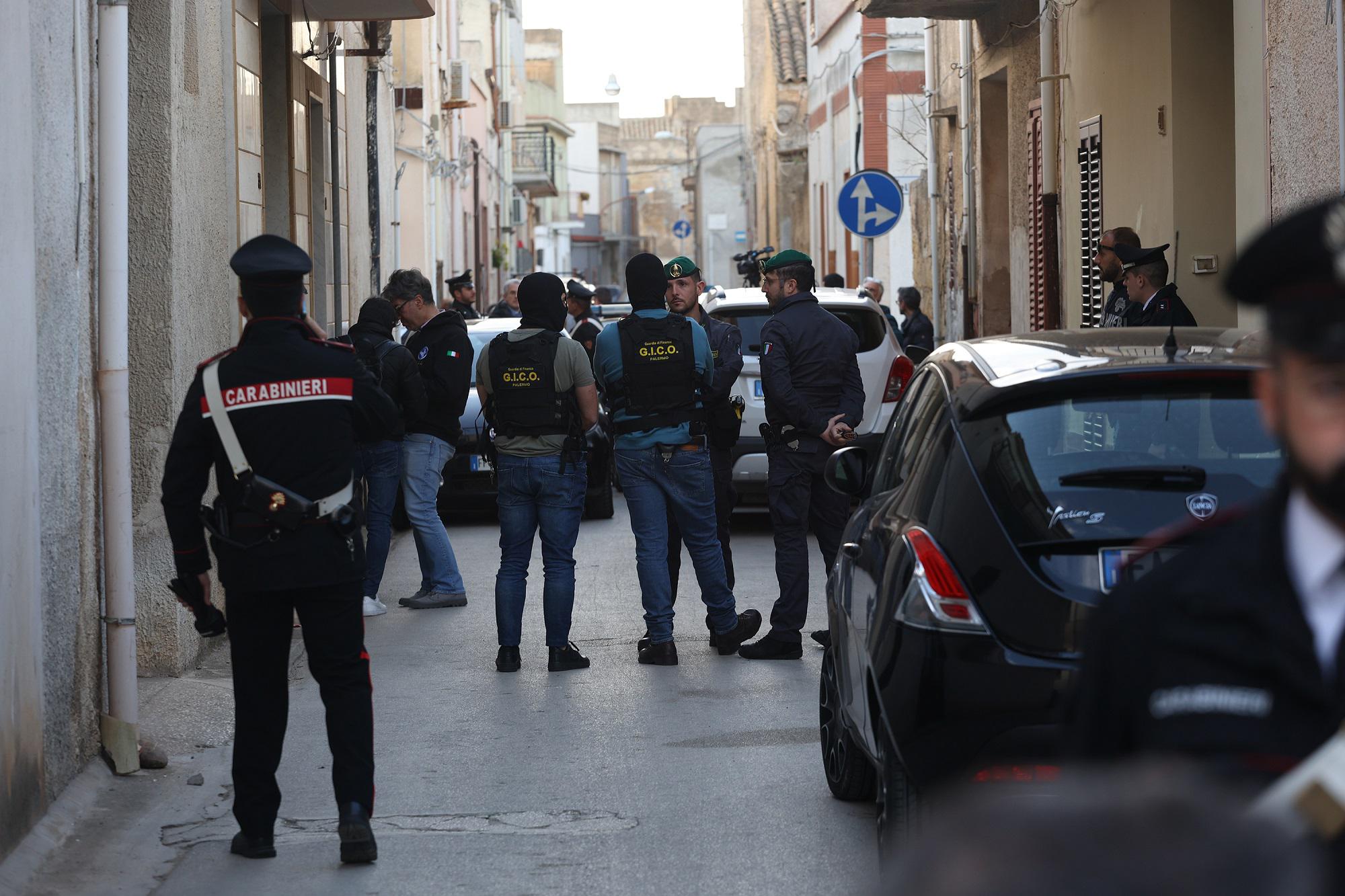 Messina Denaro, perquisita abitazione ex amante boss a Bagheria