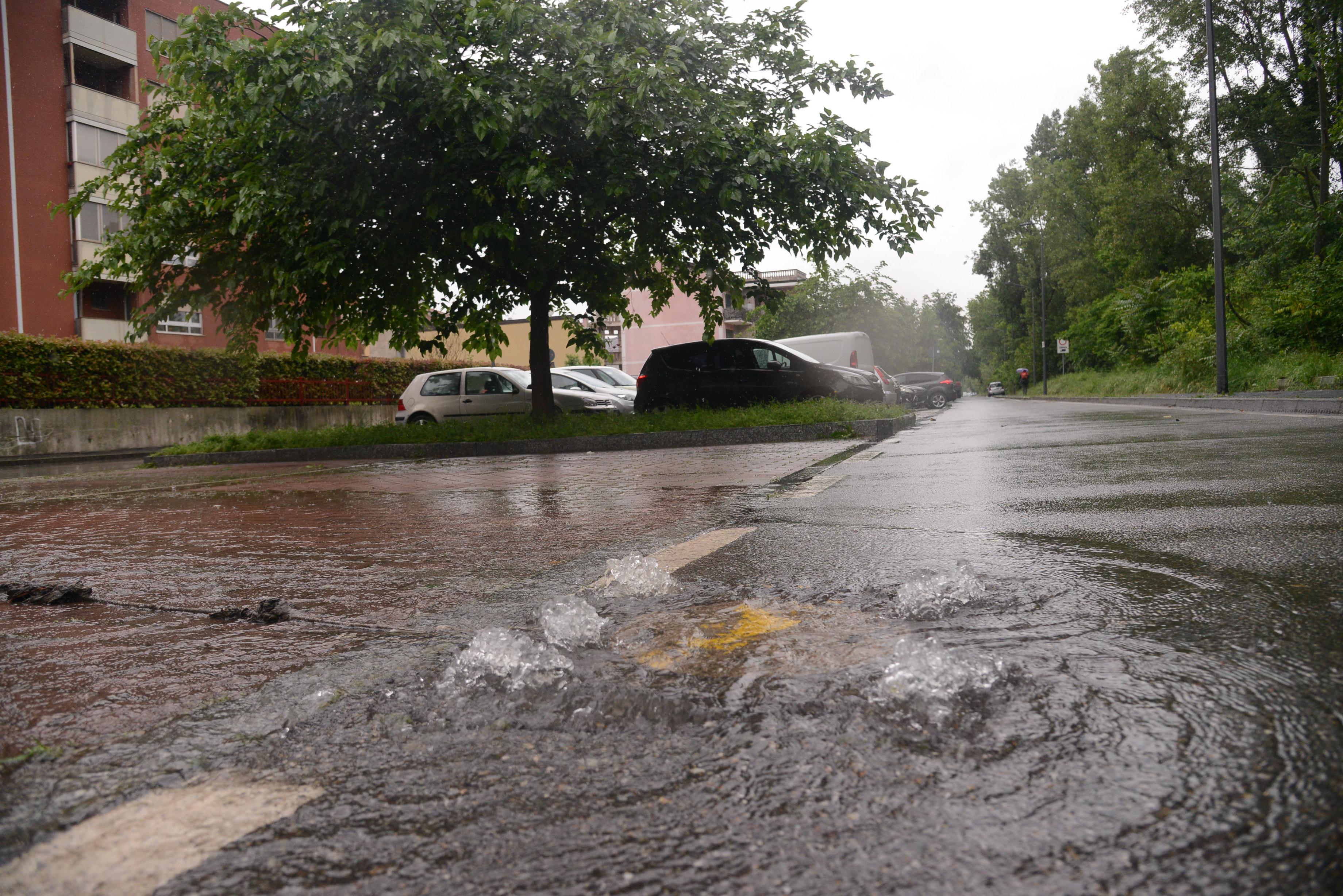 Meteo, pioggia anche oggi: allerta rossa in Veneto