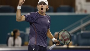 Miami, De Minaur batte Fonseca e 'sfotte' il pubblico: "Rio Open"