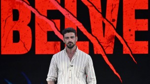 Michele Morrone chi è, l'attore ospite oggi a Belve: ex moglie, film erotico e alcolismo