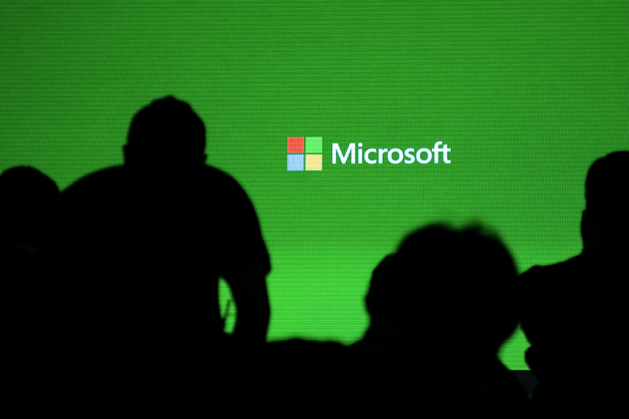 Microsoft licenzia 10mila dipendenti