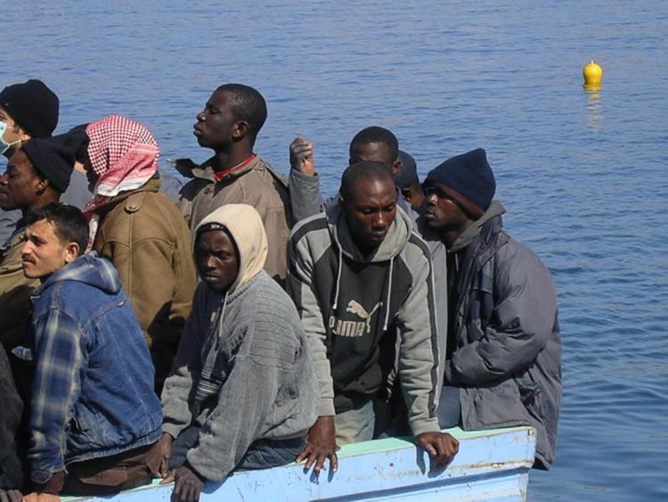 Migranti, 700 soccorsi da Guardia costiera al largo di Siracusa