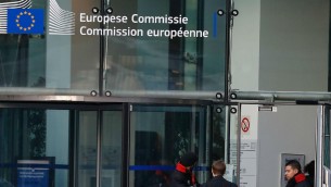 Migranti, accordo Italia-Albania: Ue in contatto con Roma, chiesti dettagli