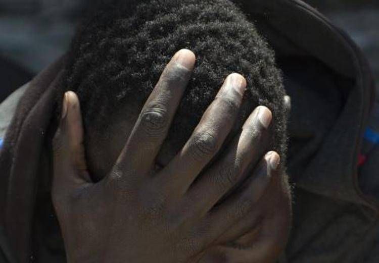 Migranti, Alarm Phone: "200 persone in pericolo nel Mediterraneo centrale"