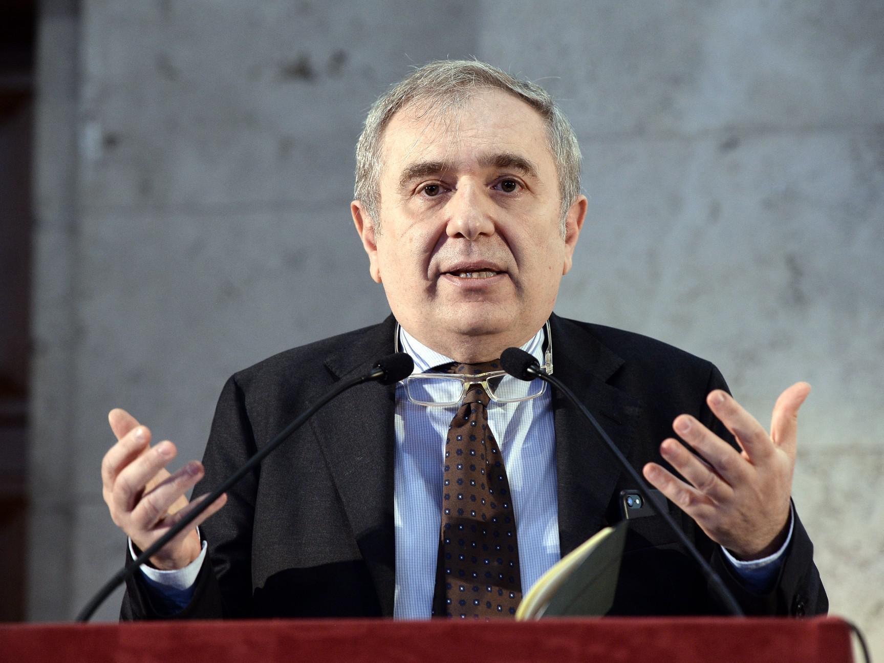 Migranti, Anm: "Pericoloso rappresentare magistrati contro interesse del Paese, serve rispetto"