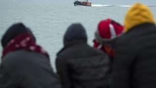 Migranti, bimba di 7 anni annega in naufragio barchino nella Manica