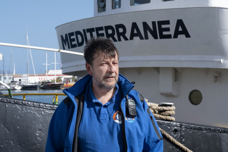 Migranti, Casarini a Meloni: "Meglio pirati che assassini"