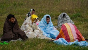 Migranti, Cdm a Cutro giovedì