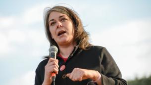 Migranti, Cecilia Strada: "Criminalizzazione ong mai finita, da destra solo bugie"