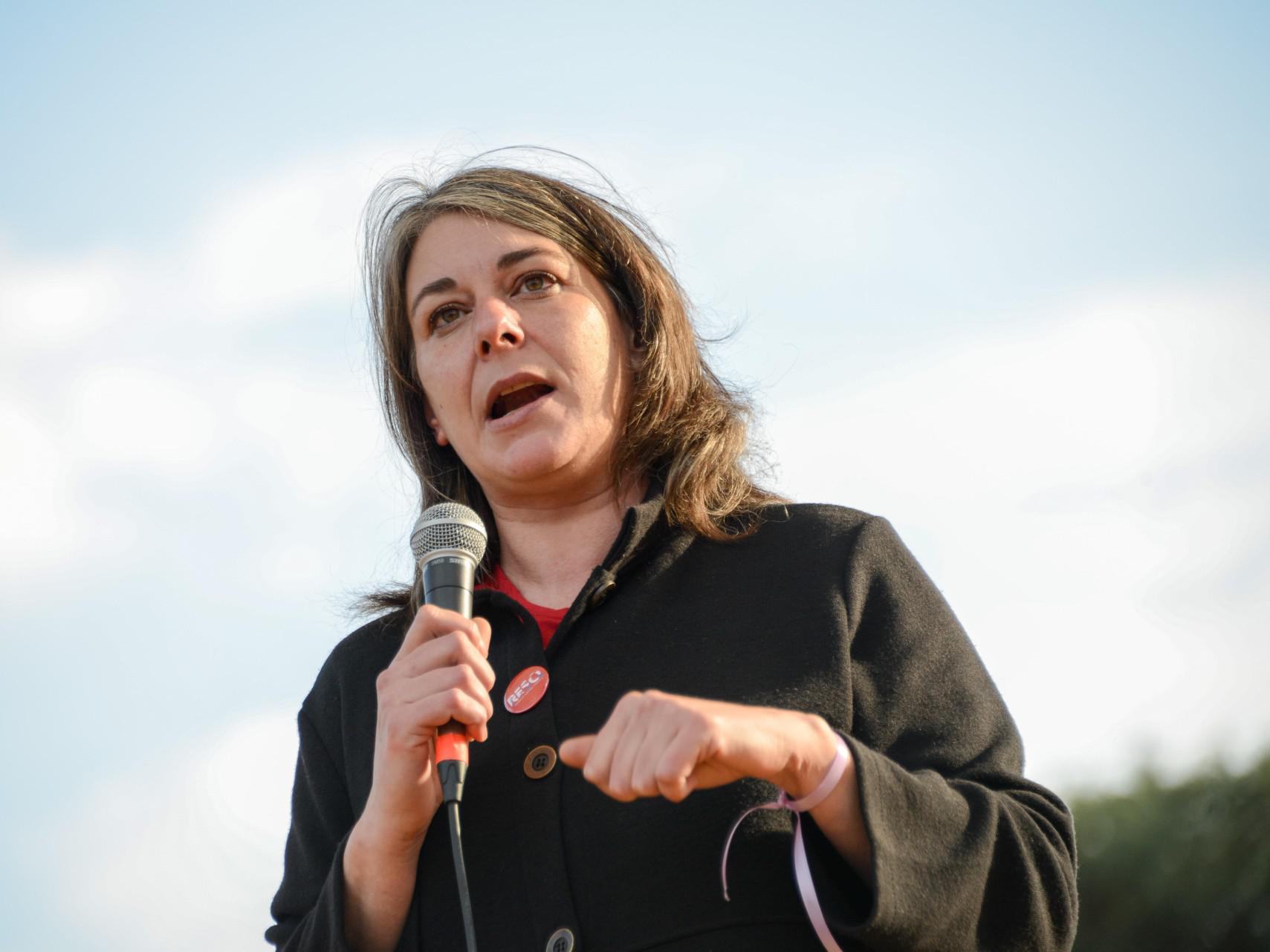 Migranti, Cecilia Strada: "Criminalizzazione ong mai finita, da destra solo bugie"