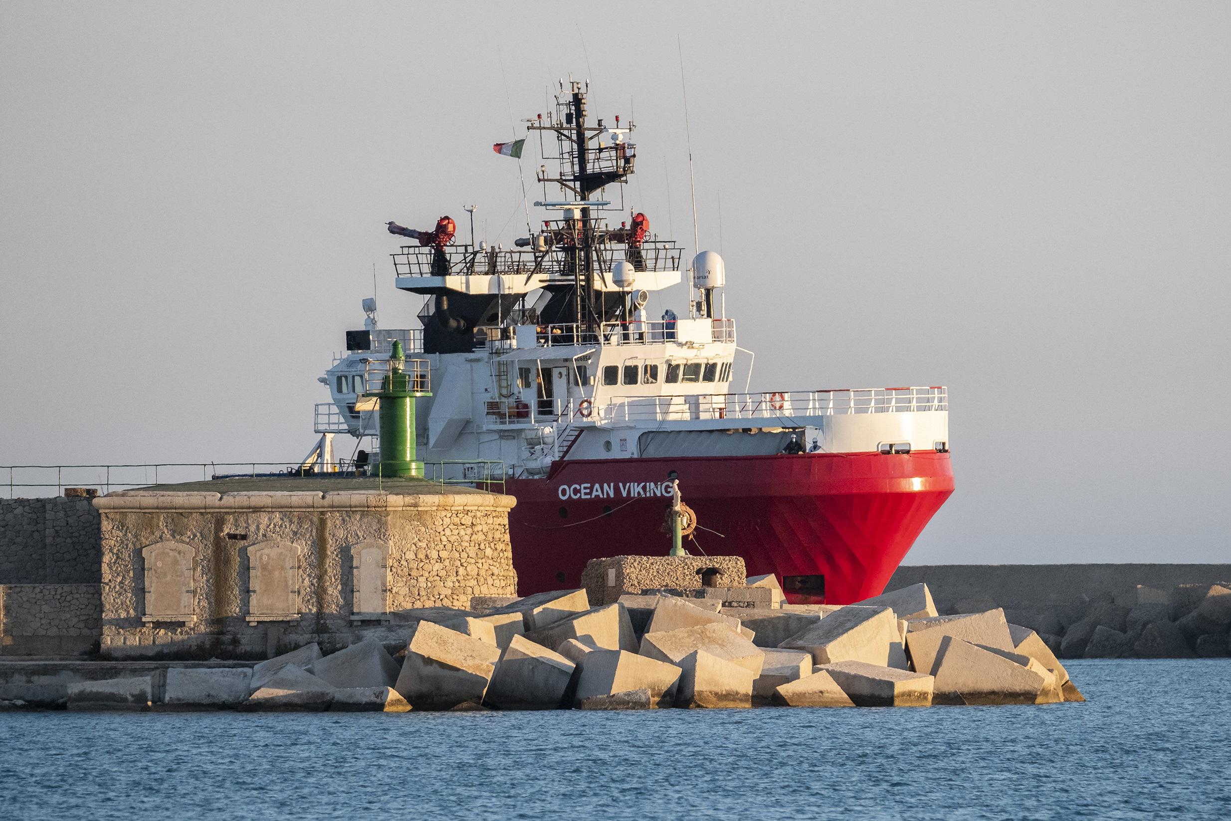 Migranti, Francia: "Italia rispetterà diritto internazionale, nessun dubbio"