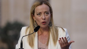 Migranti, Giorgia Meloni: "Scontro in Ue? Unico fronte con scafisti"