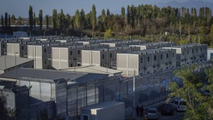 Migranti Italia-Albania, Corte Ue: "Stati possono fare decreti su Paesi sicuri"