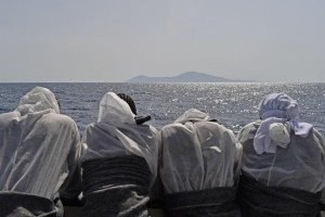 Migranti, Loffreda: "Legge bandiera accettata anche da navi ong perché firmato Codice condotta'