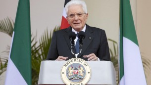 Migranti, Mattarella: "Serve lucida e sistemica azione Ue"