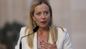 Migranti, Meloni: "Basita per sentenza Catania, pezzo Italia favorisce ingressi illegali"