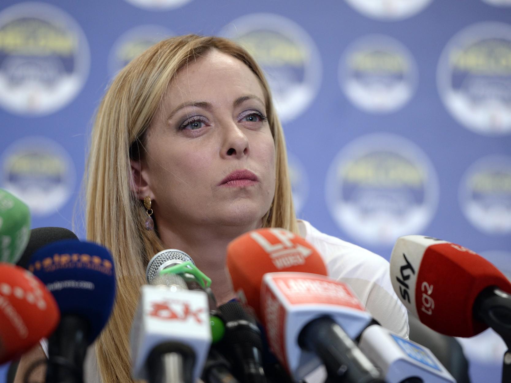 Migranti, Meloni: "Cittadini chiedono di difendere confini, non tradiremo parola data"