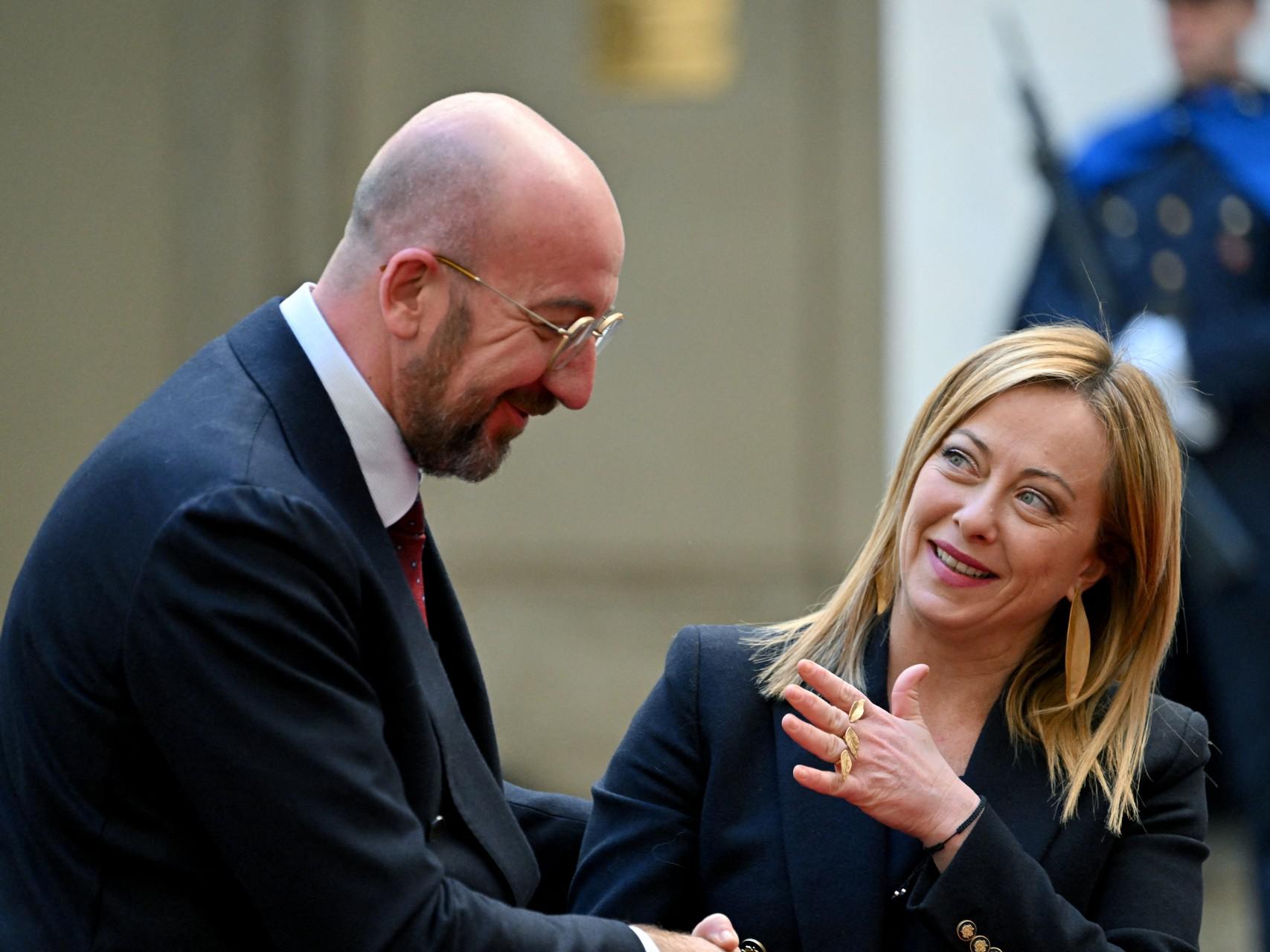Migranti, Meloni: "Problema europeo, servono soluzioni Ue"