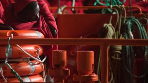 Migranti, naufragio al largo della Libia: in mare altri 10 cadaveri